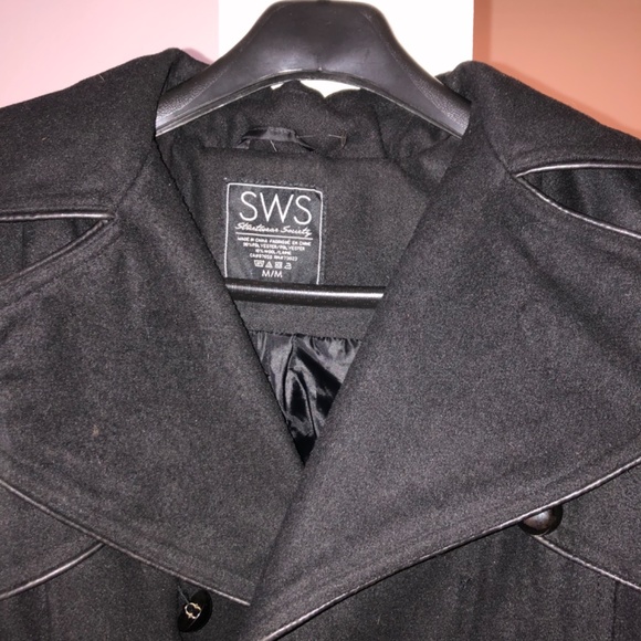 Womens winter coat - Picture 2 of 3